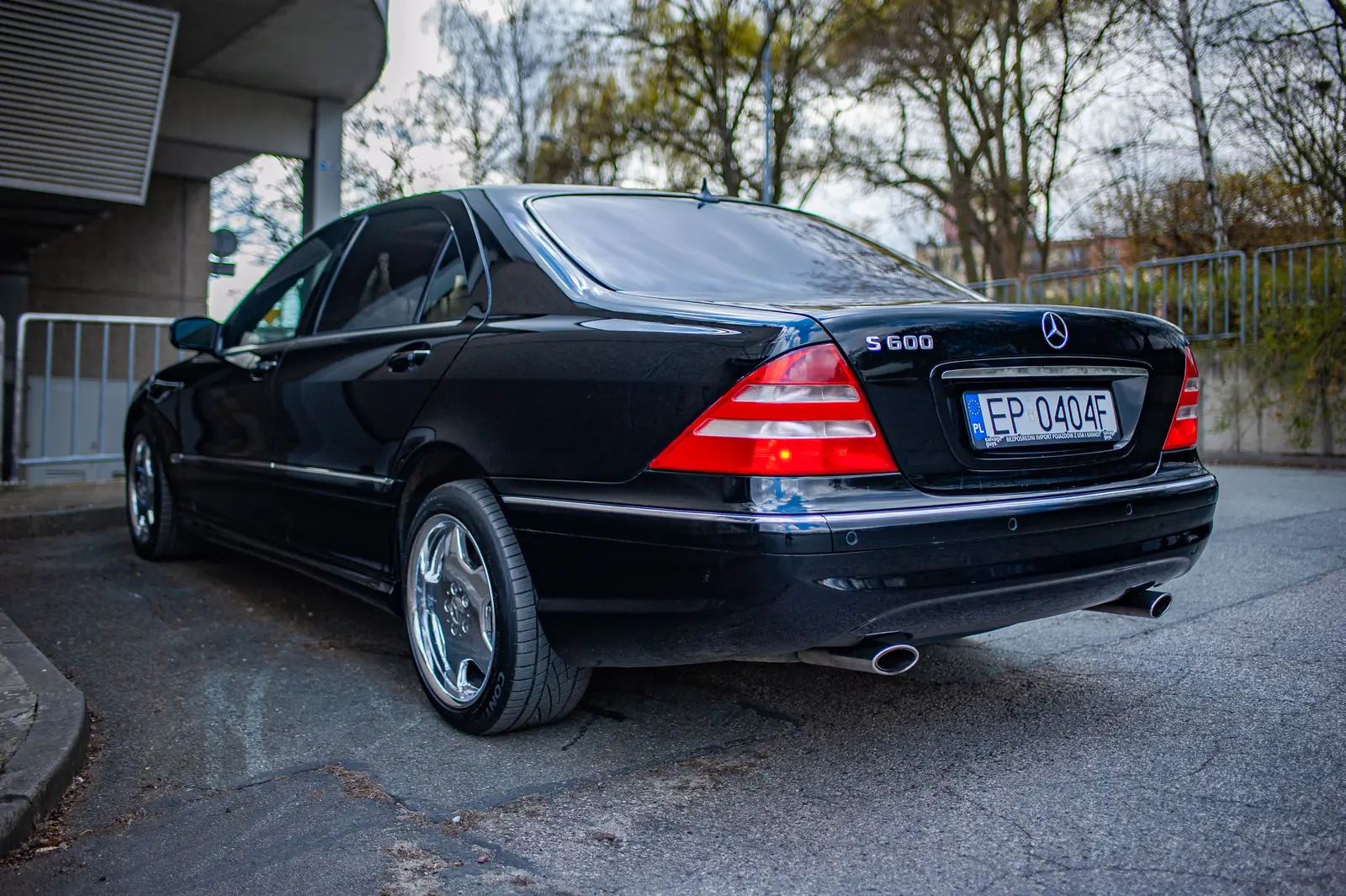 Film i Serial — Mercedes S600L